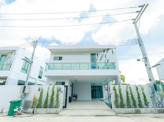 รูป Ph0443 ประกาศขายบ้านสุดพิเศษในเชียงใหม่ พลูวิลล่า 4 นอน 3 น้ำ เพียง 6.5 ลบ. - รูปที่ 1/22