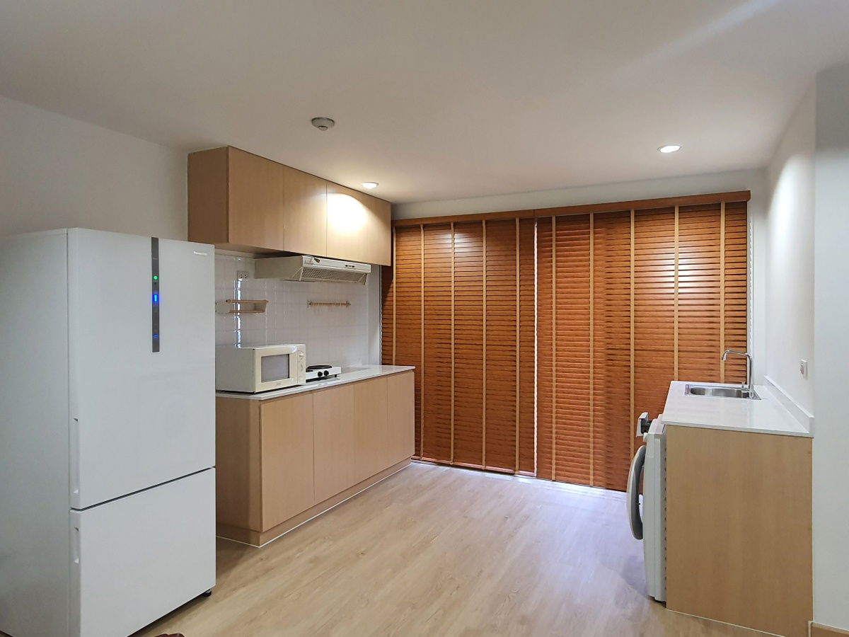 picture One-bedroom Condominium unit for Sale in NS Tower Bangna Condominium, 2 minutes walk from Central Bangna Department Store - 2/4