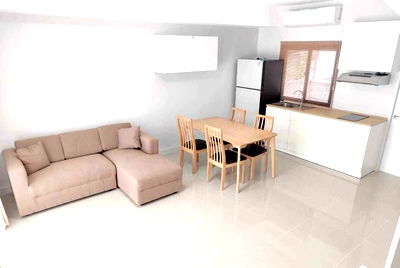 Townhouses for rent : Townhouse just 5 minutes from Mega Bangna