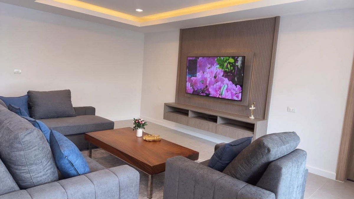 picture House Luxury for rent To beach only 5mins - 11/25