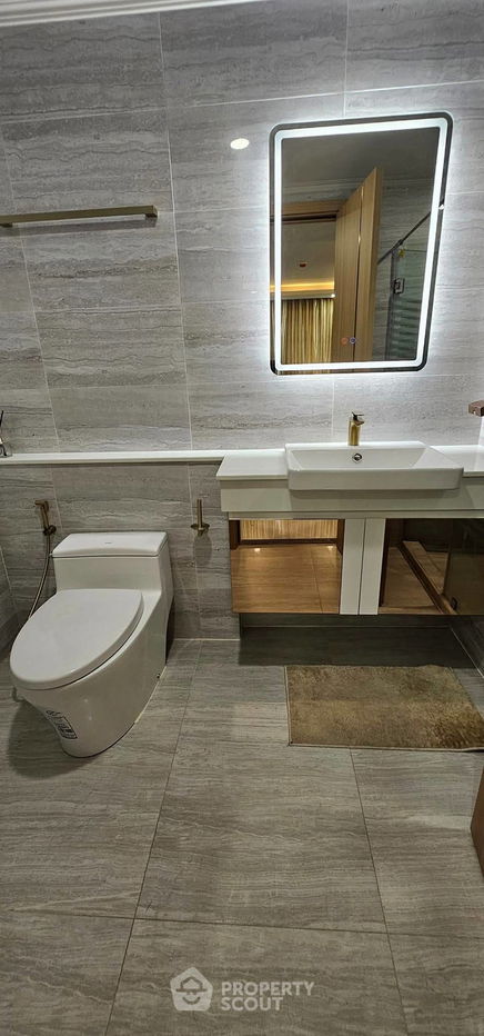 picture 2-BR Condo at Dusit Grand Park 2 close to Pattaya (ID 2046497) - 17/31