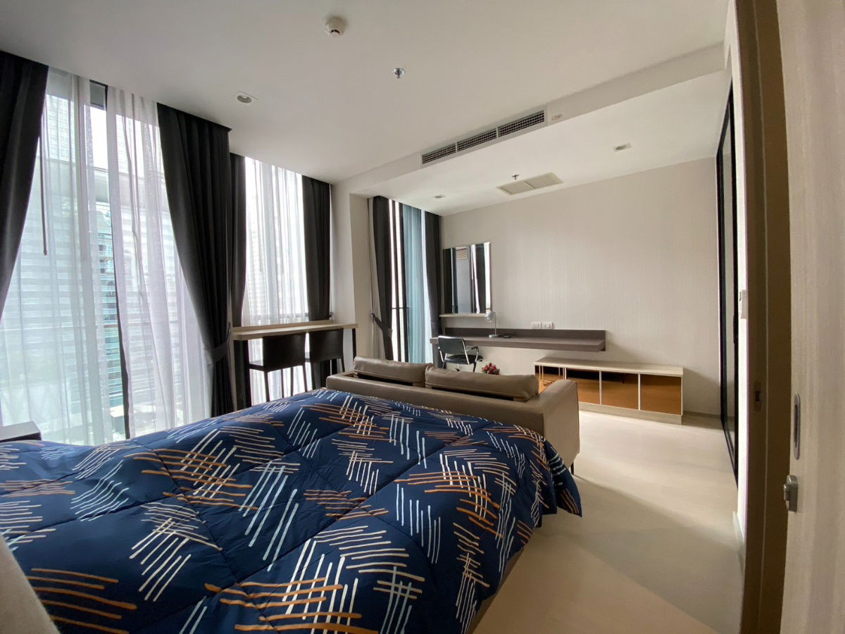 รูป ♦ Prime Location ♦ ตึก B ชั้น 10+ | 1 ห้องนอน 51.49 ตร.ม. | คอนโดมี Skywalk เชื่อมเข้า BTS เพลินจิต, Central Embassy - รูปที่ 4/12