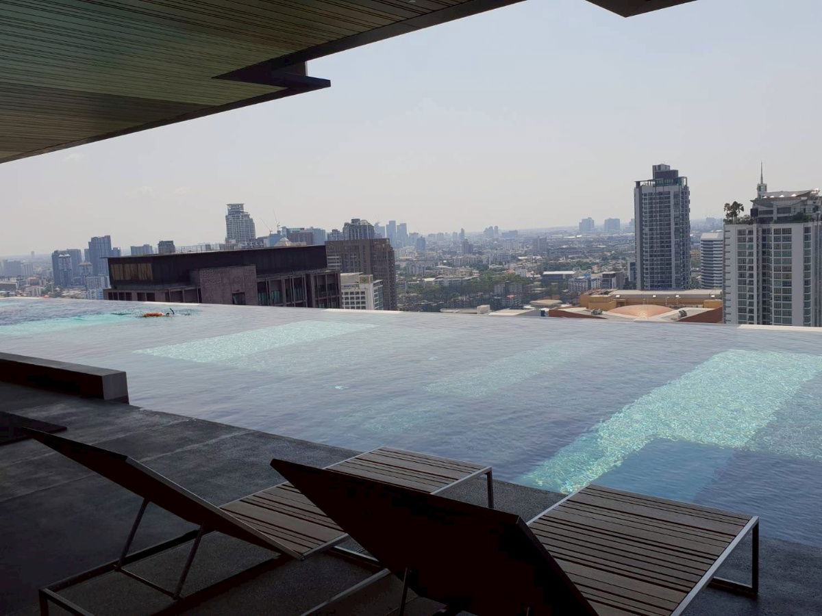 picture Special Price! Studio 30 Sqm. Fully furnished - 6/6