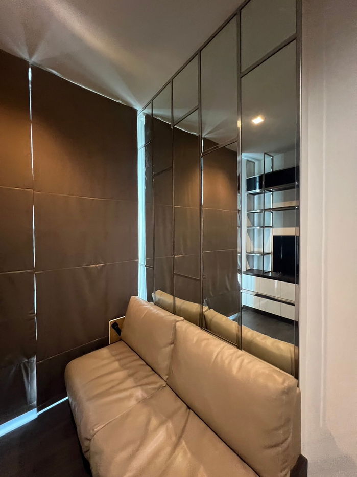 picture Urgent Rent! Beautiful Room Special Price! Edge Sukhumvit 23 - 1 Bed, 1 Bath - 33 Sq.M. - 3/12
