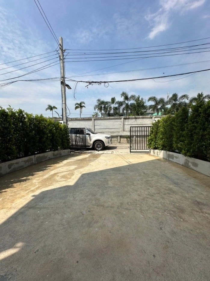 picture WS1649🏡 Urgent for rent! 3-storey townhouse, ready to move in, behind Muang Thong Thani | Near BTS, only 40,000 baht/month - 4/13