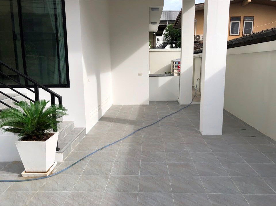 picture Three-story, 3-bedroom detached house for sale in Soi Sukhumvit 64/1, near near BTS Punnawithi Station - 2/17