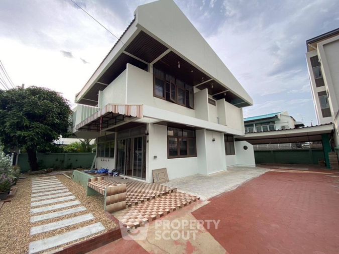 4-bed house for sale, 250 sqm, 80 sq wah, Bangkok Yai