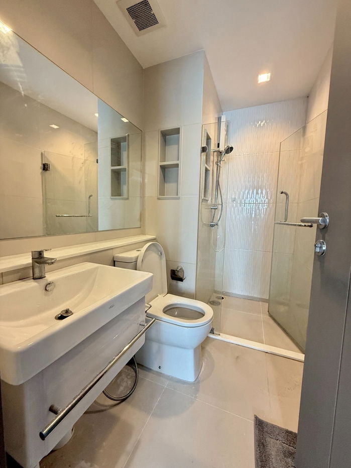 picture Life Asoke Rama9 2 Bed 1 bath for rent with full decoration - 13/13