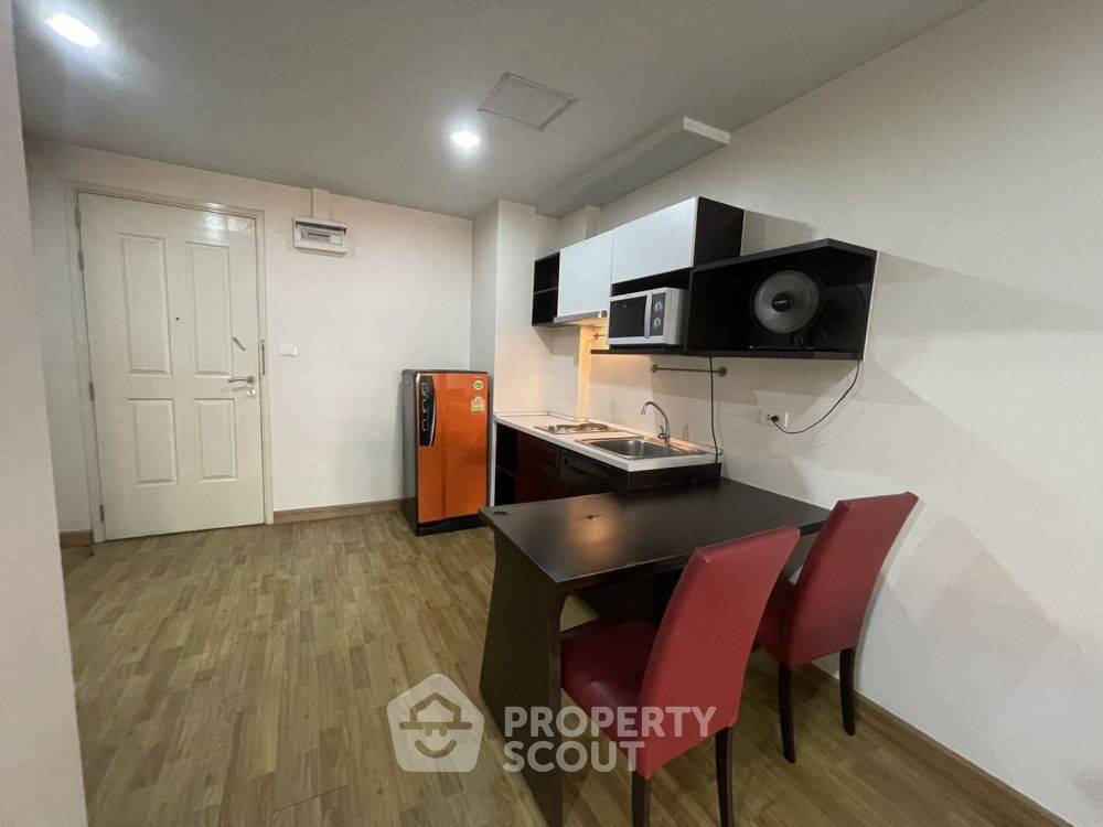picture 1-BR Condo at Baan Navatara Condominium in Nuan Chan (ID 2143511) - 6/12