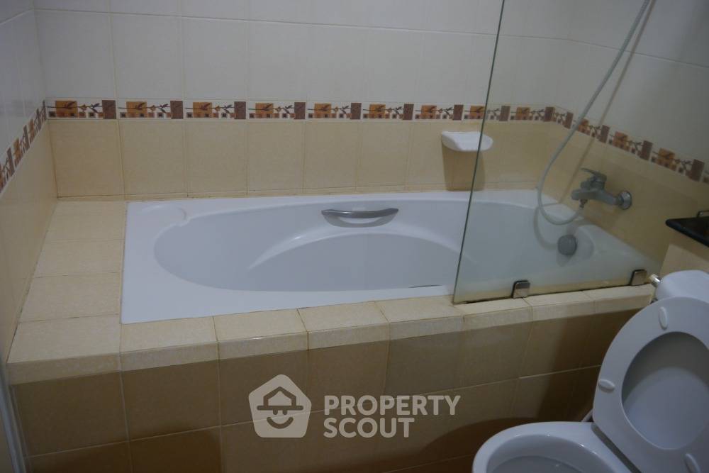 picture 1-BR Condo at Sriracha Condoview in Si Racha (ID 1416072) - 9/10