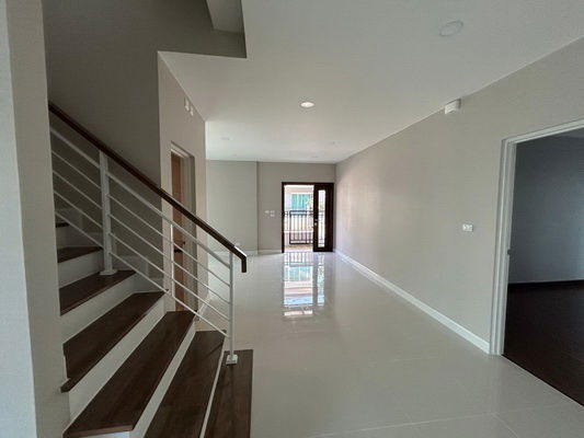 picture FOR RENT THE CITY SUKSAWAT 64 / 4 bedrooms 5 bathrooms / 53 Sqw. 230 Sqm. **55,000** NEW HOUSE. CLOSE TO BHUMIBOL BRIDGE - 11/15