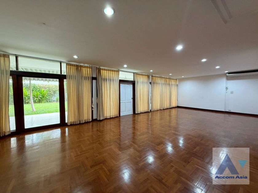 picture 🔼🔽 AccomA 📩 Home Office 3 BR House in Khlong Toei Nuea (99503) - 5/20