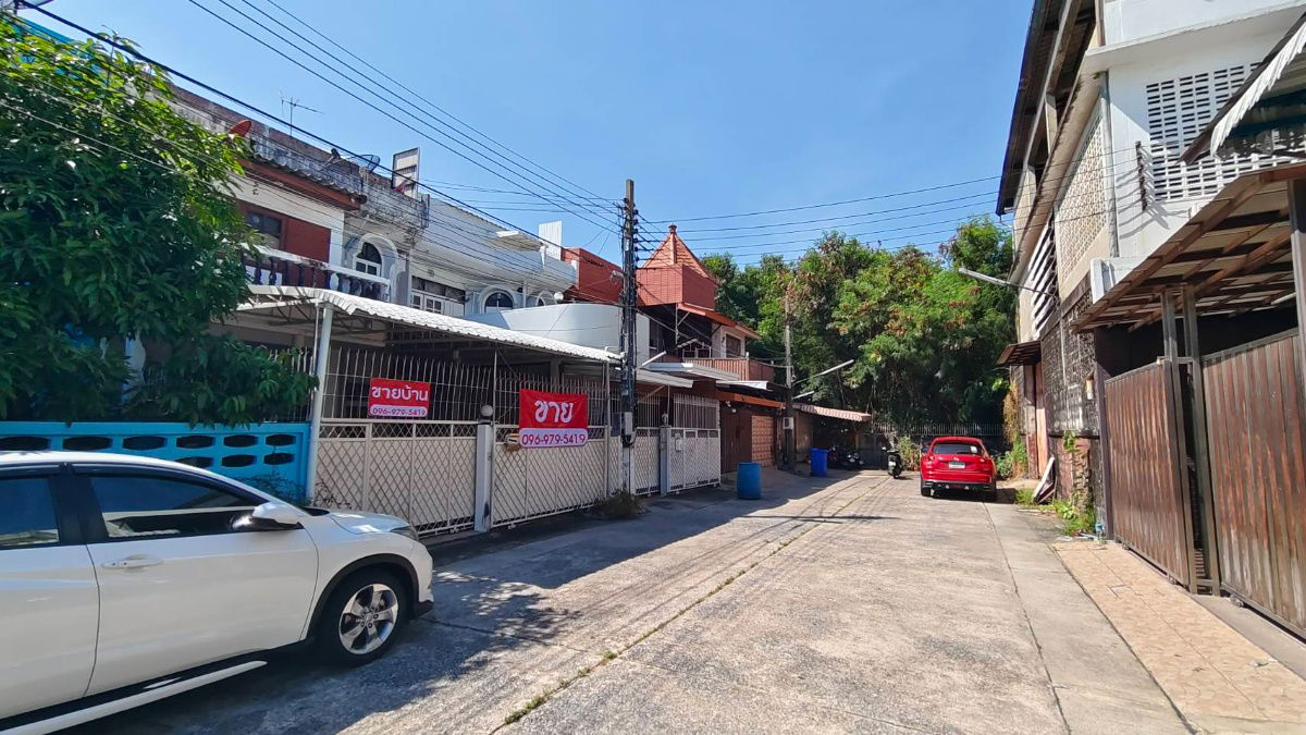 รูป ขายทาวน์เฮ้าส์ 31 ตร.วา หมู่บ้านชลาธร สาธุประดิษฐ์ 57 - รูปที่ 6/23