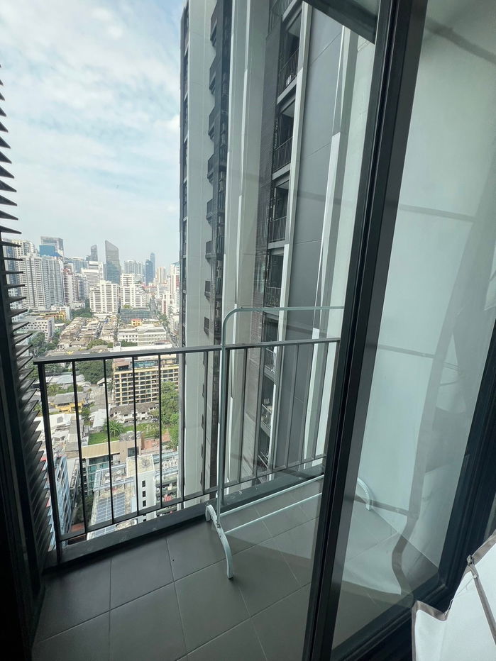picture Urgent Rent! Beautiful Room Special Price! Edge Sukhumvit 23 - 1 Bed, 1 Bath - 33 Sq.M. - 11/12
