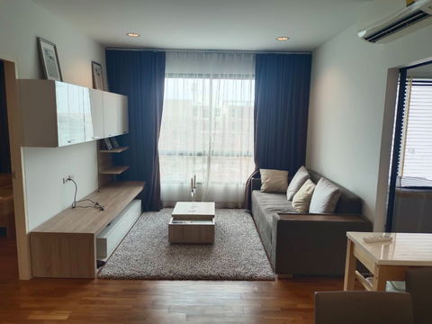 Two-bedroom unit for sale in The Niche Mono Peak Bangna, near Sri-Iam skytrain Station, na Department Store, and Thai Nakarin Hospital