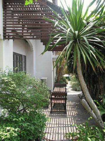 picture Four-bedroom detached house for rent in Ladawan Srinakarin, near skytrain station Sridan, International school Bangkok Pattana - 7/9