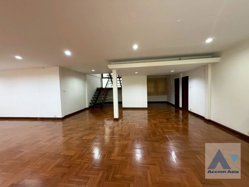 picture 🔼🔽 AccomA 📩 Home Office 3 BR House in Khlong Toei Nuea (99503) - 7/20