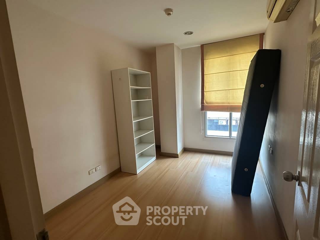 picture 2-BR Condo at Life @ BTS Tha-Phra near BTS Talat Phlu (ID 2108779) - 10/15