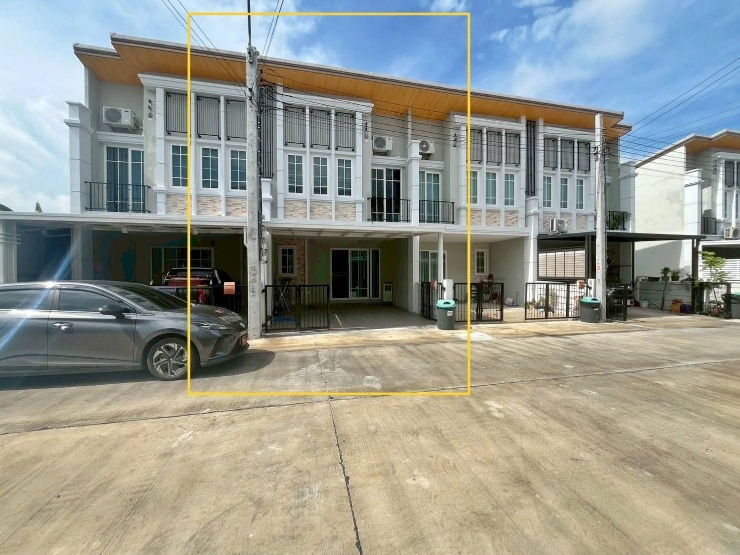 รูป ขายทาวน์เฮ้าส์ หมู่บ้านโกลเด้น ทาวน์ รามอินทรา-คู้บอน 
( Golden Town Ramintra-Khubon ) - รูปที่ 2/12