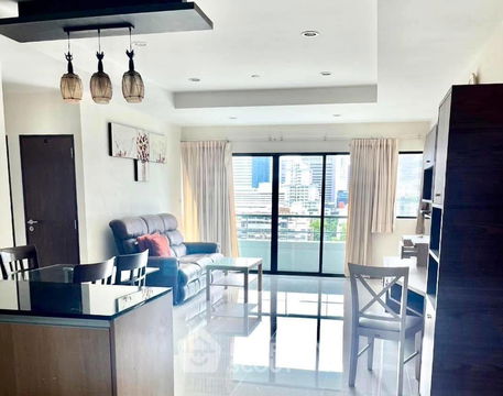 2-BR Condo at Sathorn Gardens near MRT Si Lom (ID 2020415)