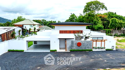 บ้านเดี่ยว เมืองภูเก็ต ภูเก็ต : วิลล่า 3-ห้องนอน ที่ โมเนทาเรีย วิลล่า ใน ราไวย์ (ID 1340027)