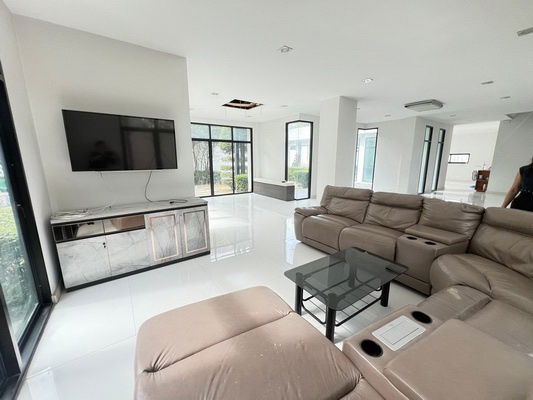 picture FOR RENT ENRICH PARK PINKLAO / 3 bedrooms 4 bathrooms / 340 sqw. 400 Sqm. **70,000** CLOSE TO THE PASEO MALL KANCHANAPISEK - 2/14