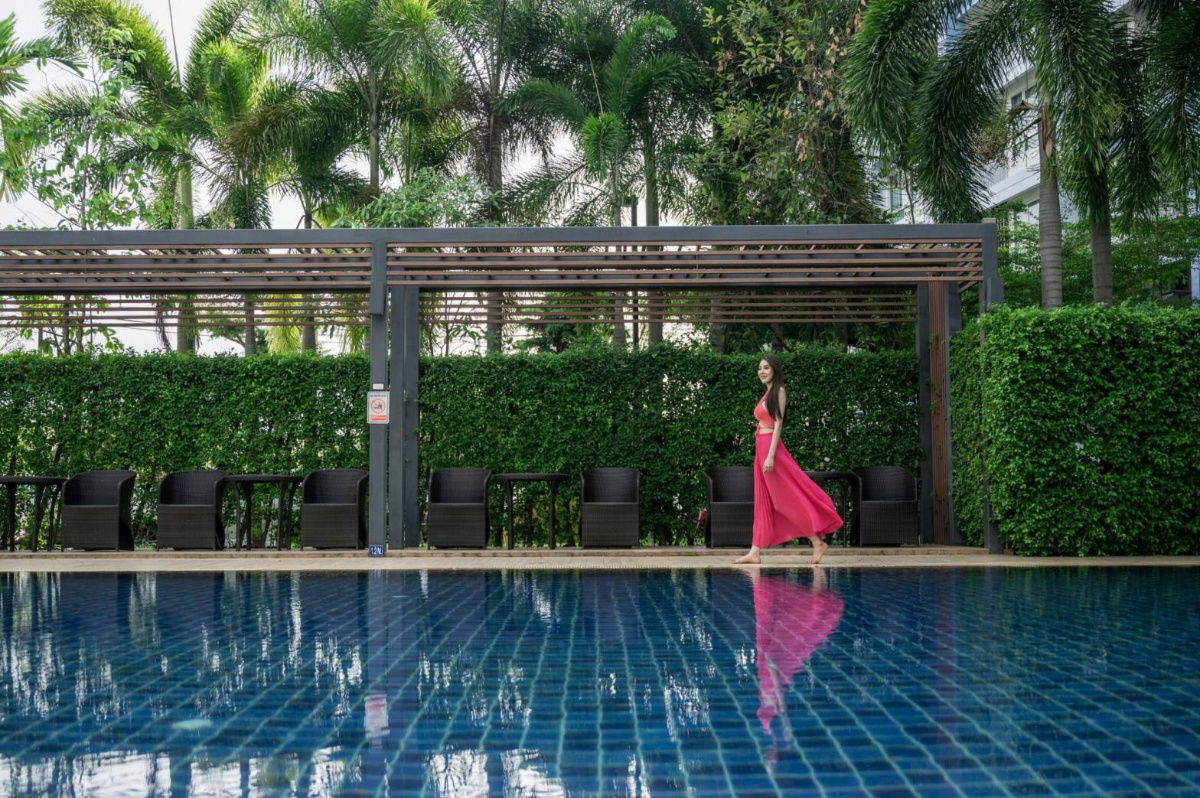picture new condo for rent fully furnished  - 12/14