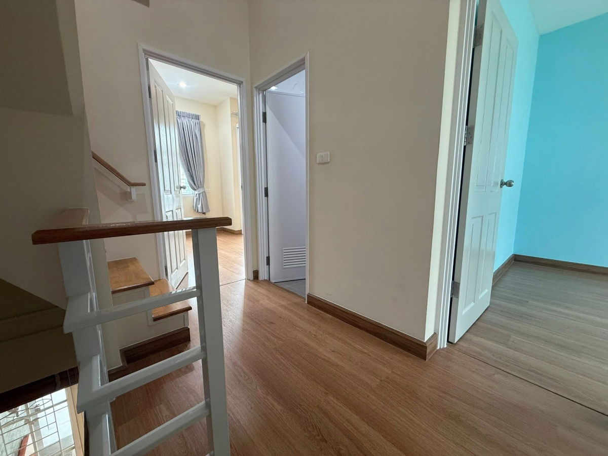 picture For Rent at Golden Town Sukhumvit-Bearing  - 7/10