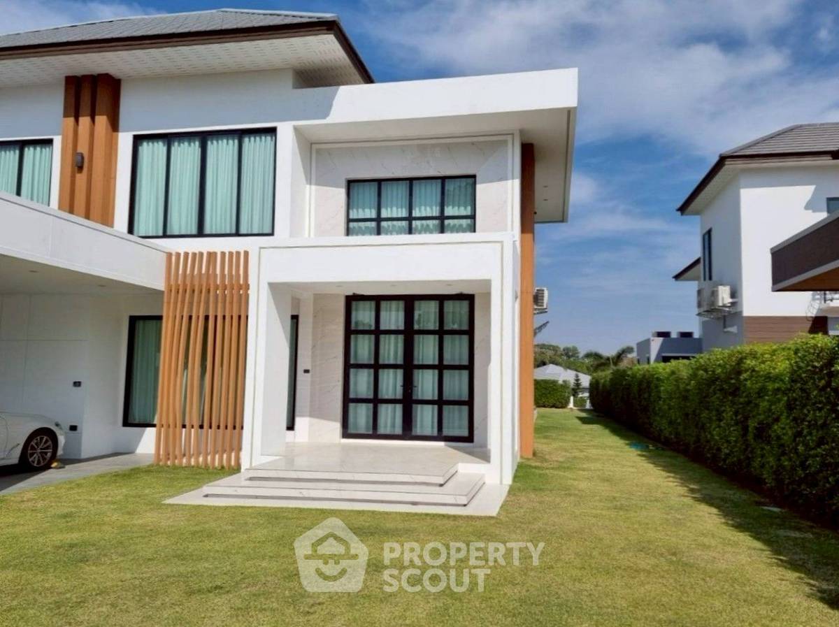 รูป บ้าน 4-ห้องนอน ที่ เดอะ วิลเลจ โดย ฮอร์สชู พอยท์ ใน หนองปรือ (ID 2175435) - รูปที่ 2/34