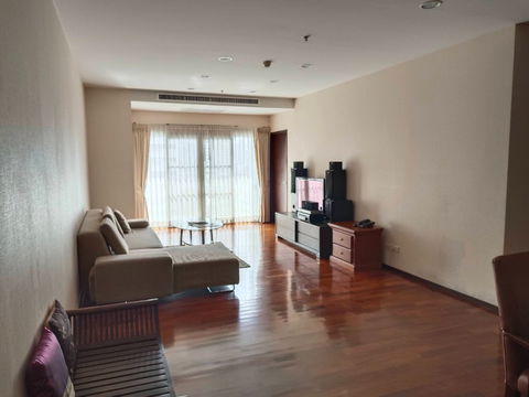 Corner 2-bedroom Condominium unit for Rent in Noble Ora Thonglor Condominium, near Thonglor BTS Station