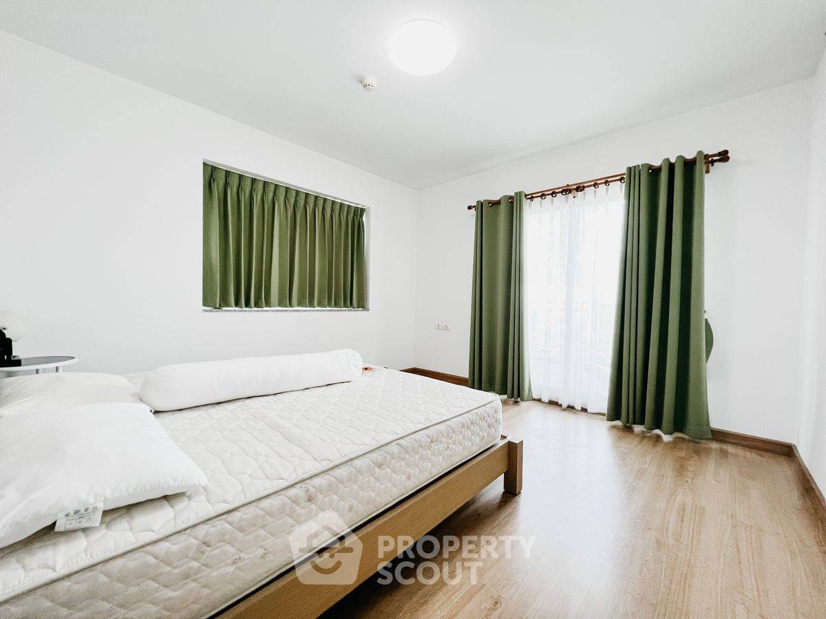 picture 2-BR Condo at Supalai Park Ratchayothin near BTS Ratchayothin (ID 2160050) - 1/12
