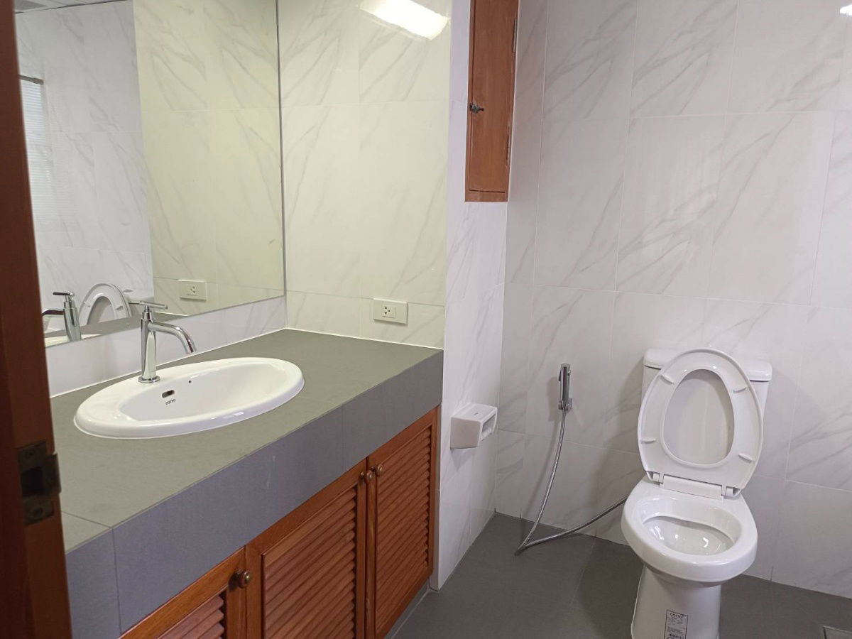 picture Two-bedroom Condominium unit for sale in Prestige Condominium Thana City, Near Vero International School - 6/10
