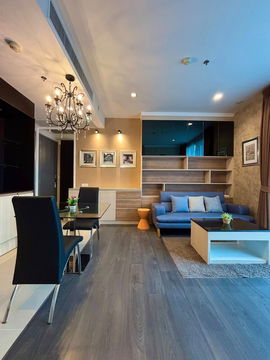 Condo for rent The Esse Asoke Monthly 38,000 thb.