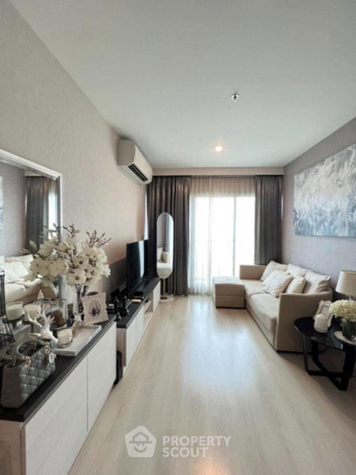 picture 2-BR Condo at Life Ratchadapisek near MRT Huai Khwang (ID 1491870) - 1/16