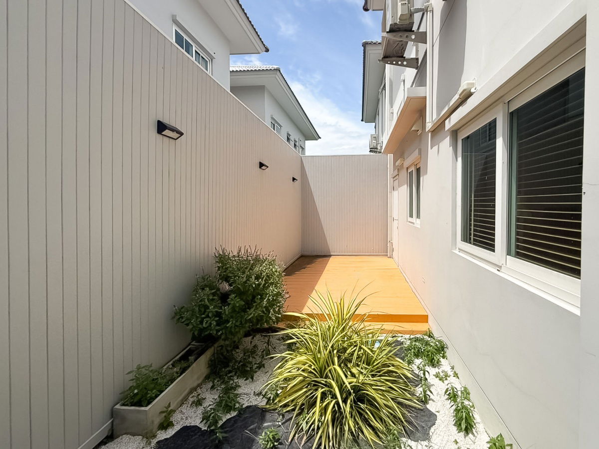 รูป 🏡 ขายบ้านแฝดสวย สภาพใหม่มาก! เพียง 4.49 ล้านบาท ทำเลดี เชื่อมต่อถ.กาญจนาภิเษก, ทางด่วนศรีรัช – วงแหวนรอบนอก ใกล้ Central Westgate และสถานี MRT - รูปที่ 5/15