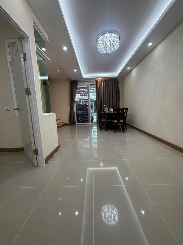 picture For Rent at Golden Town Sukhumvit-Bearing  - 5/10