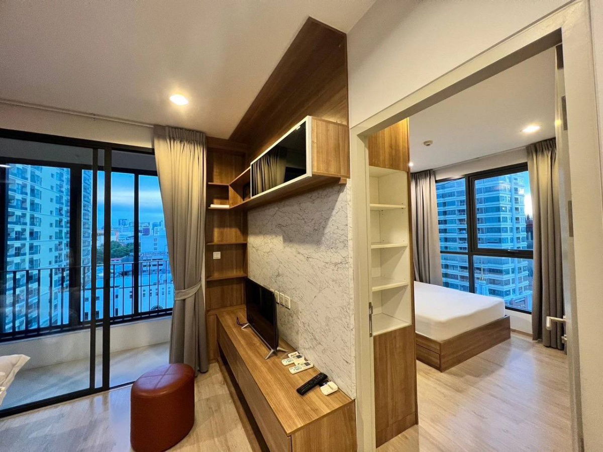 รูป Ideo Q Ratchathewi【𝐒𝐄𝐋𝐋 & 𝐑𝐄𝐍𝐓】🔥ห้องโปร่ง แบ่งสัดส่วนดี อยู่สบายทั้งทำงานและพักผ่อน🔥  ติดต่อไลน์ไอดี: @hacondo - รูปที่ 4/10