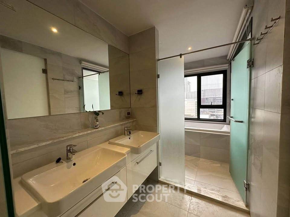 picture 2-BR Condo at Rhythm Ekkamai near BTS Ekkamai (ID 2224096) - 12/16