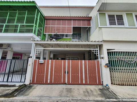 FOR RENT  TOWNHOUSE PROPERTY  15000 BAHT per MONTH