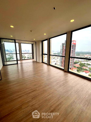 คอนโดให้เช่า : คอนโด 3-ห้องนอน ที่ ดิ อิสสระ สาทร ใน ทุ่งมหาเมฆ (ID 2217695)