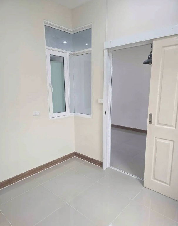 picture sale Golden town Sathorn​nice house at Kallaphruek road - 3/8