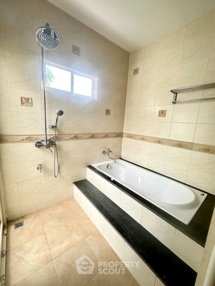 picture 3-BR House close to Hua Hin Night Market (ID 1929731) - 10/10
