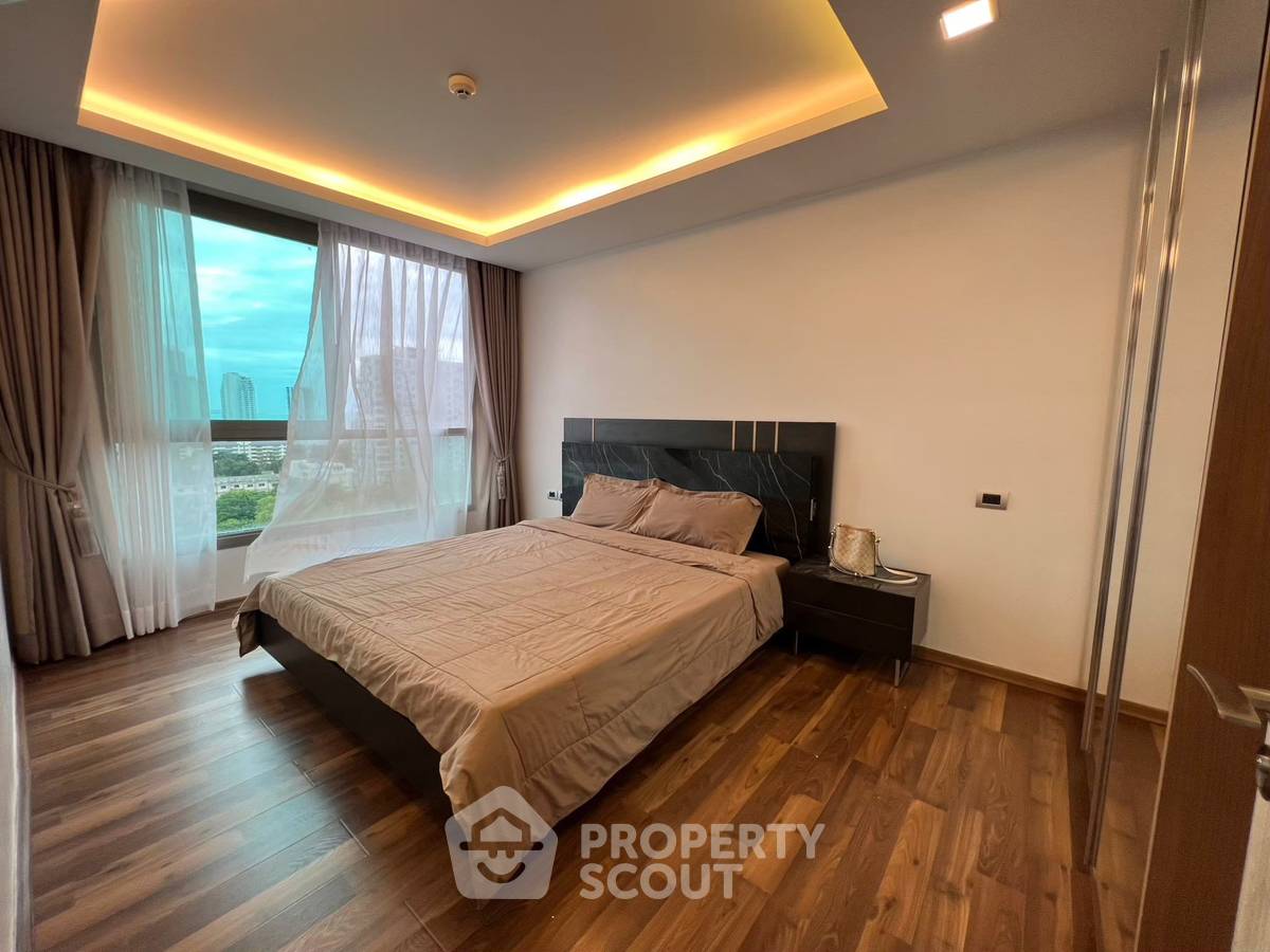 picture 1-BR Condo at The Peak Towers close to Phratamnak (ID 2218153) - 10/12
