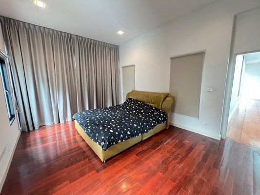 picture FOR RENT ENRICH PARK PINKLAO / 3 bedrooms 4 bathrooms / 340 sqw. 400 Sqm. **70,000** CLOSE TO THE PASEO MALL KANCHANAPISEK - 8/14