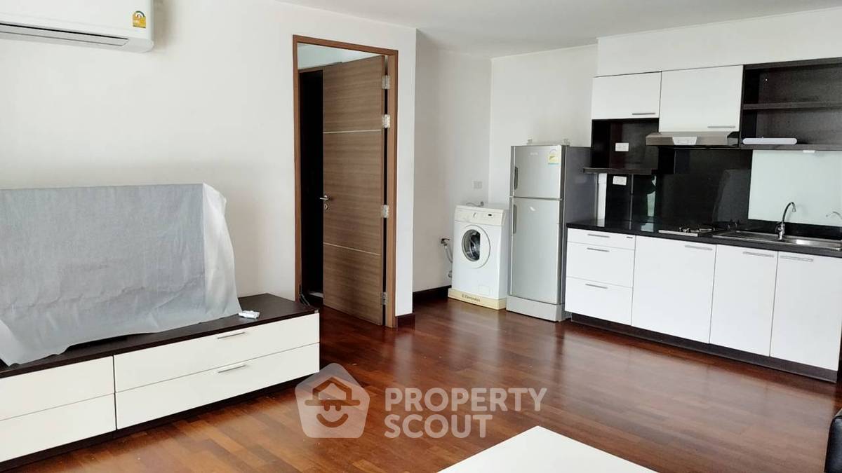 picture 1-BR Condo at Dlv Thonglor 20 Condominium near ARL Ramkhamhaeng (ID 511770) - 2/8
