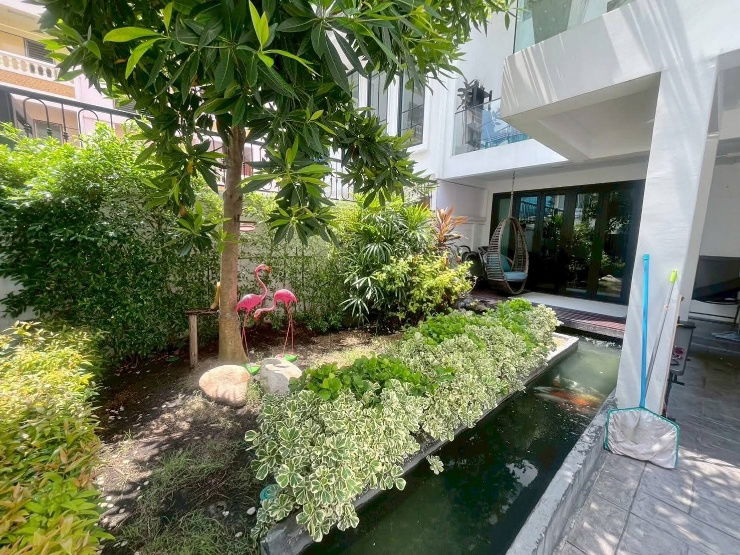 รูป ขายบ้านทาวน์โฮม 2 ชั้น ซอย ปรีดี พนมยงค์41
( Soi Pridi Phanomyong 41 ) - รูปที่ 3/16