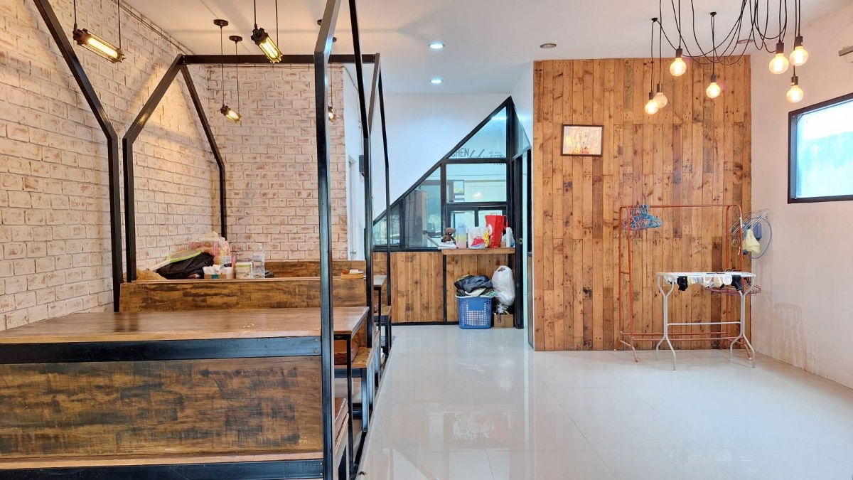 picture Commercial building for rent, 17,000 baht, near Varee School, near 89 Plaza, size 3 bedrooms, 4 bathrooms, 2 parking spaces - 2/48