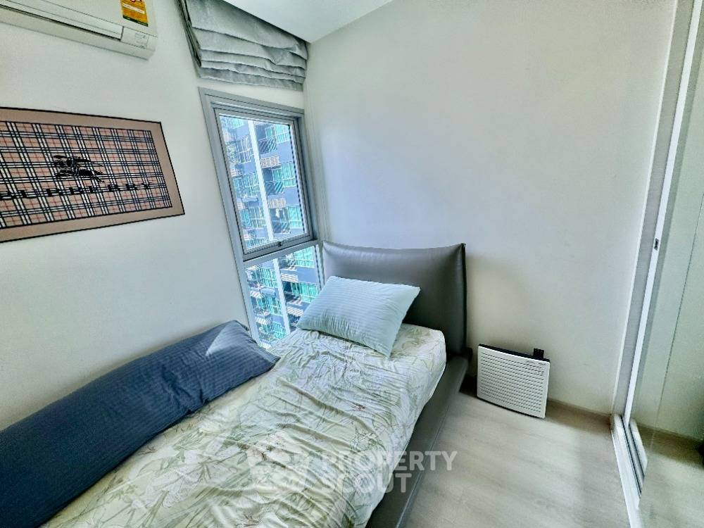 picture 2-BR Condo at Life Ratchadapisek near MRT Huai Khwang (ID 1363855) - 10/15