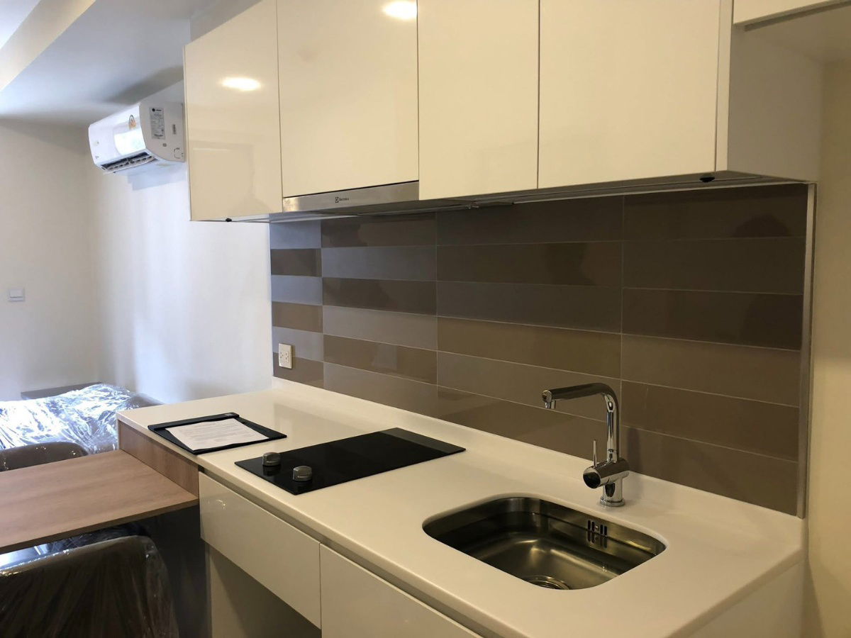 picture For Rent  🏢✨ Maestro 03 Ratchada - Rama 9 Pet friendly Interested, add Line @255ghzjq. Add @ too. ꔛ - 2/4