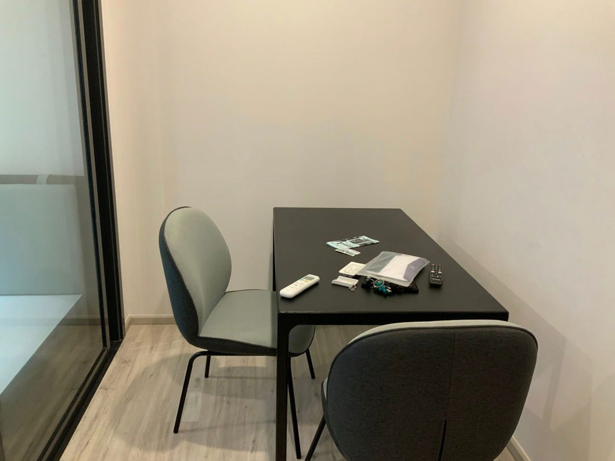 picture 🌿 WS1647 [For rent] XT Huai Khwang 💰 Rent only 17,500 baht/month 📍 MRT Huai Khwang - 8/11